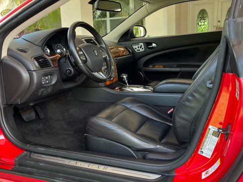 Used 2008 Jaguar XK Coupe image 10