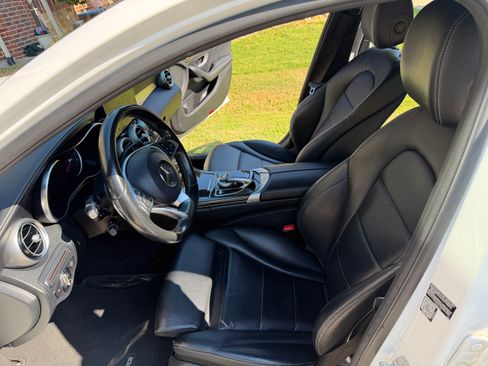 Used 2015 Mercedes-Benz C 400 4MATIC image 8