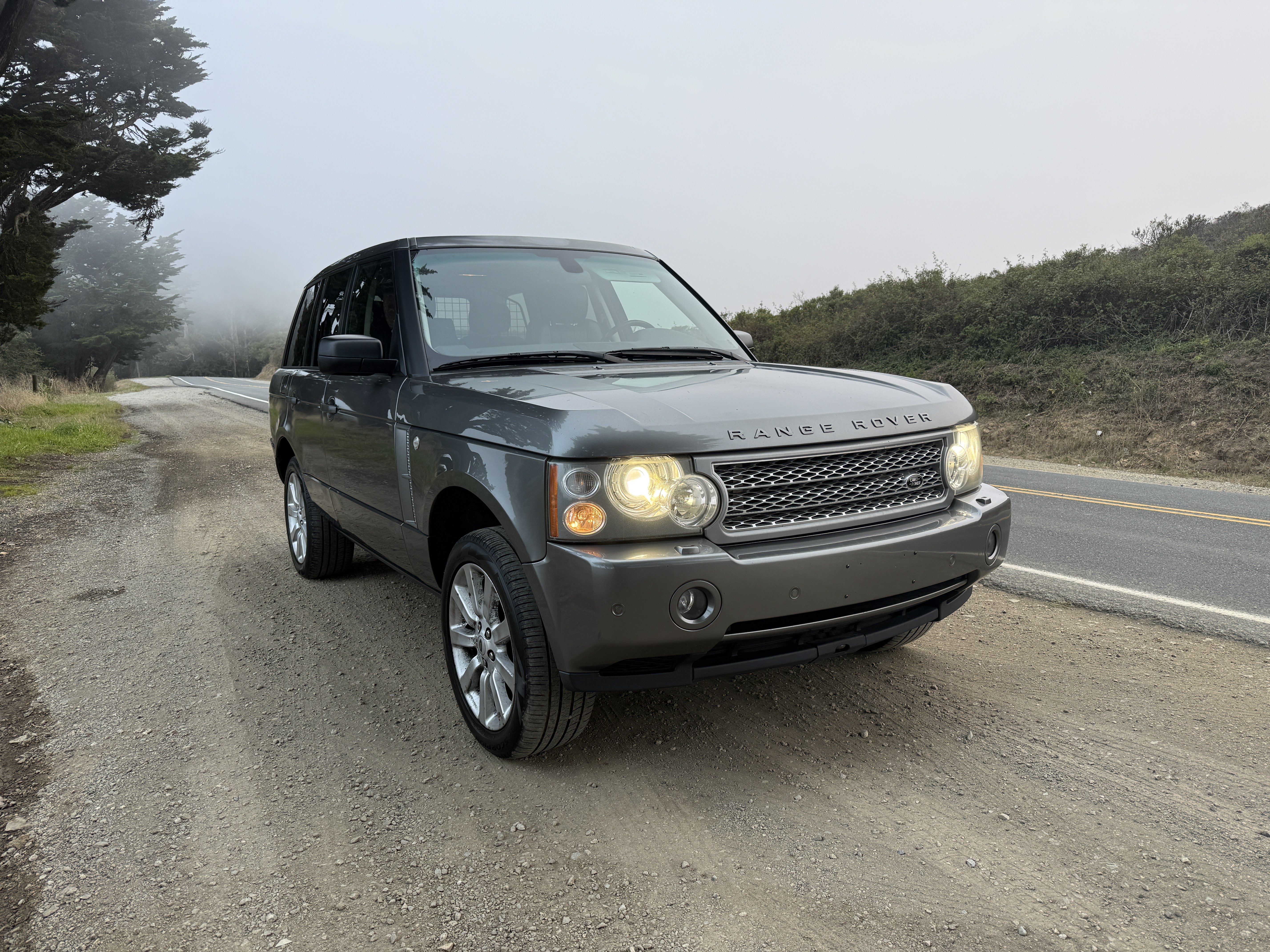 Used 2008 Land Rover Range Rover Supercharged AWD/4WD image 2