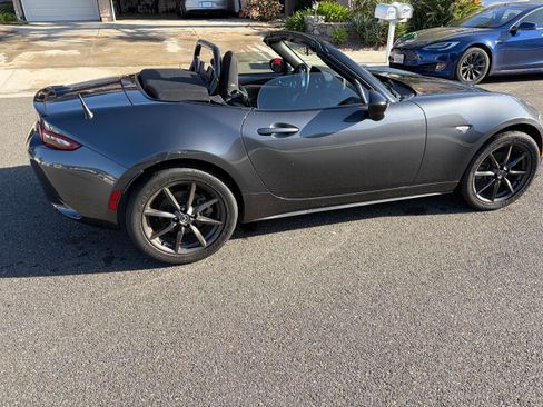 Used 2016 MAZDA MX-5 Miata Club image 8