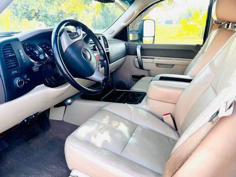 Used 2012 GMC Sierra 1500 SLE w/ Regional Value Package image 9