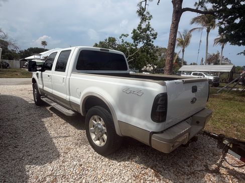 Used 2009 Ford F250 King Ranch AWD/4WD image 2