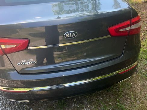 Used 2014 Kia Cadenza Premium w/ Technology Package FWD image 5