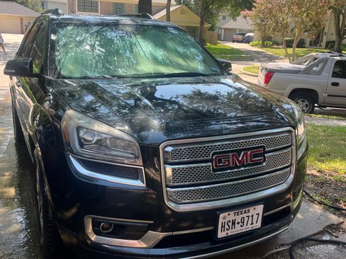 Used 2014 GMC Acadia Denali FWD image 2