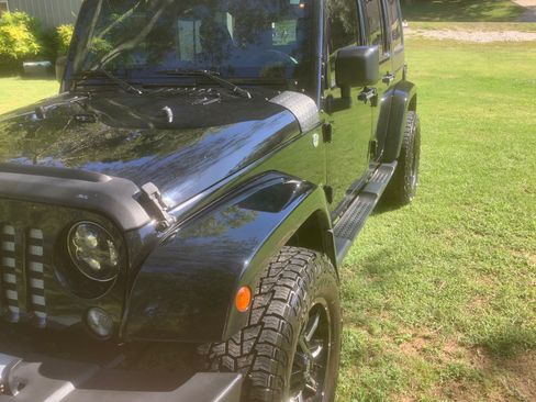 Used 2015 Jeep Wrangler Unlimited Sahara w/ Trailer Tow Group image 5