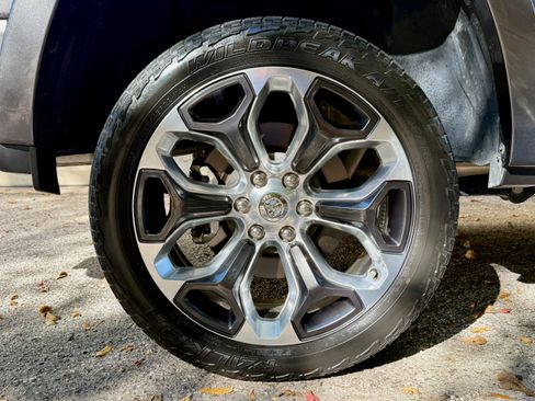 Used 2023 RAM 1500 Limited image 21