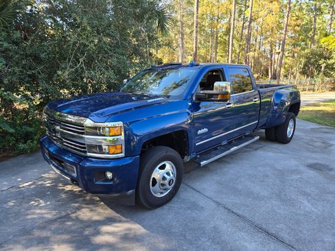 Used 2016 Chevrolet Silverado 3500 High Country w/ Duramax Plus Package image 9