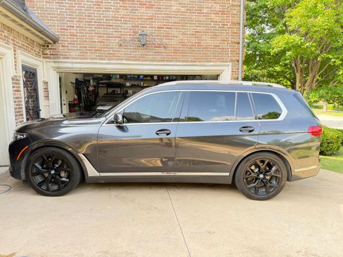 Used 2019 BMW X7 xDrive40i w/ Premium Package AWD/4WD image 8