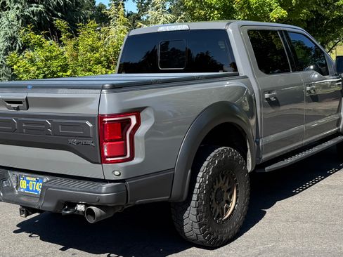 Used 2018 Ford F150 Raptor w/ Equipment Group 802A Luxury AWD/4WD image 5