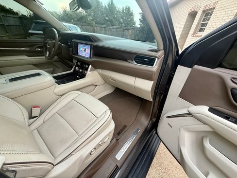Used 2021 GMC Yukon Denali AWD/4WD image 14
