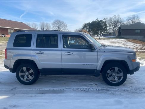 Used 2017 Jeep Patriot Sport w/ Power Value Group image 5