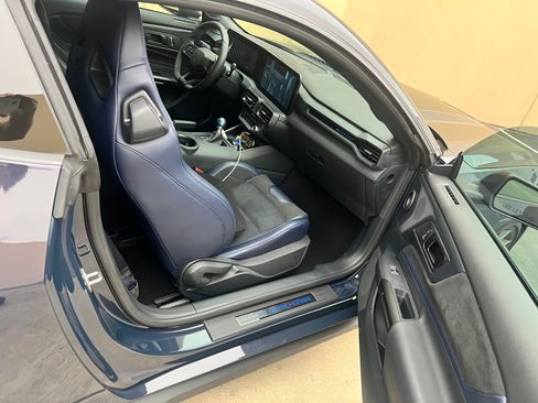 Used 2024 Ford Mustang Dark Horse image 12