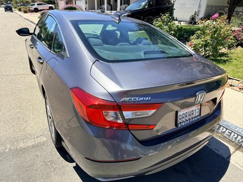 Used 2018 Honda Accord LX image 4
