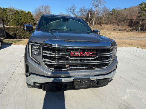 Used 2024 GMC Sierra 1500 SLT w/ SLT Premium Plus Package image 2