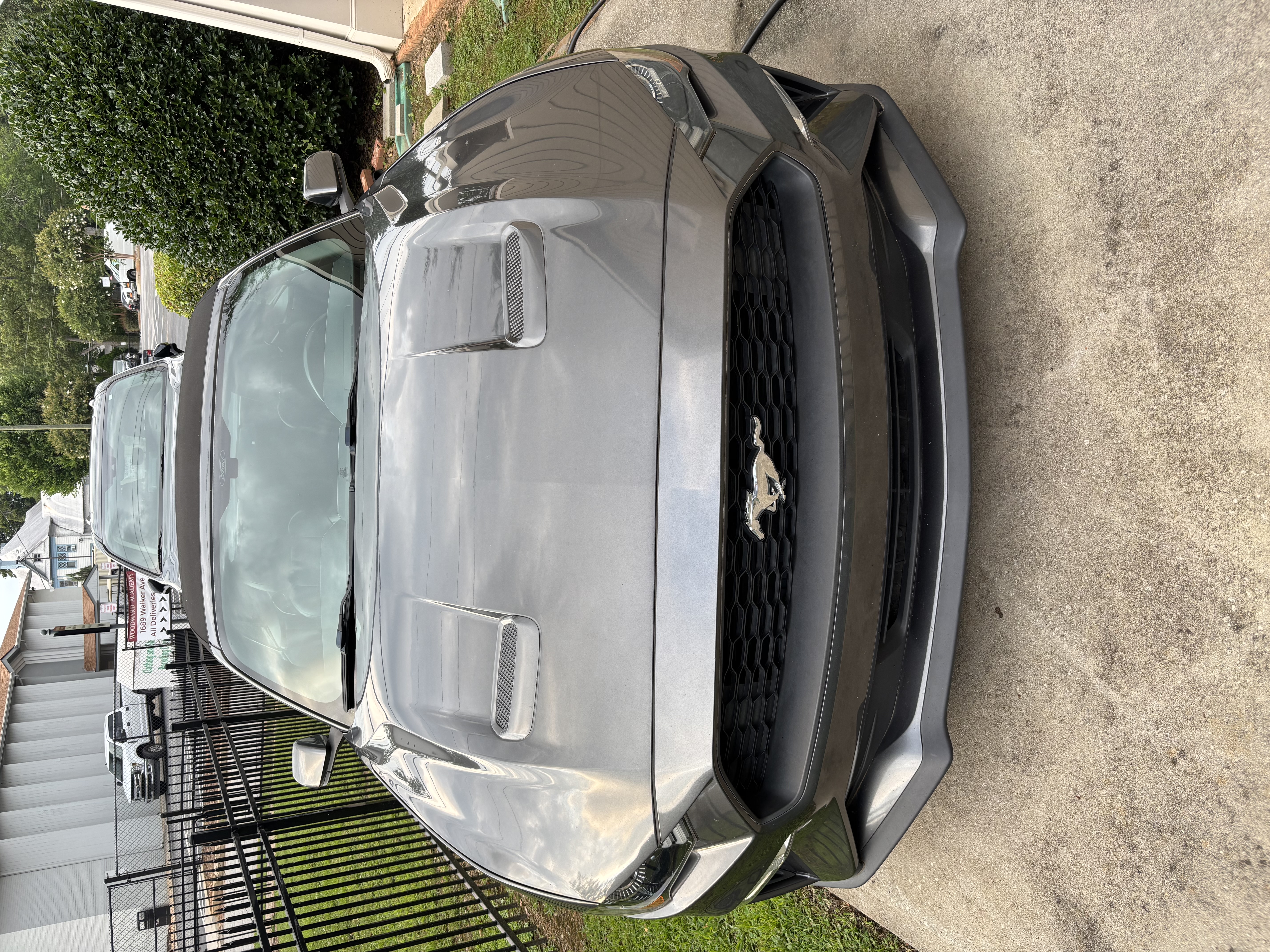 Used 2018 Ford Mustang Premium w/ Equipment Group 201A RWD image 8