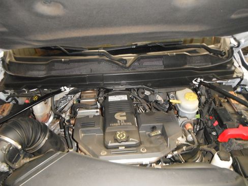 Used 2019 RAM 3500 Tradesman image 4