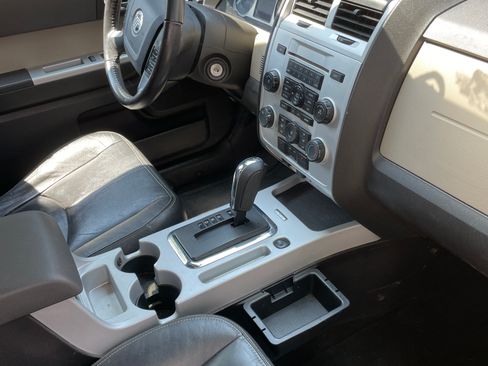 Used 2009 Mercury Mariner Premier image 13