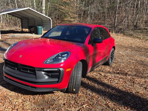 Used 2023 Porsche Macan GTS w/ GTS Sport Package image 5