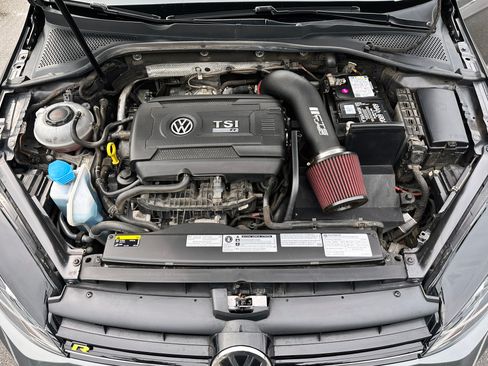 Used 2019 Volkswagen Golf 4-Door image 11