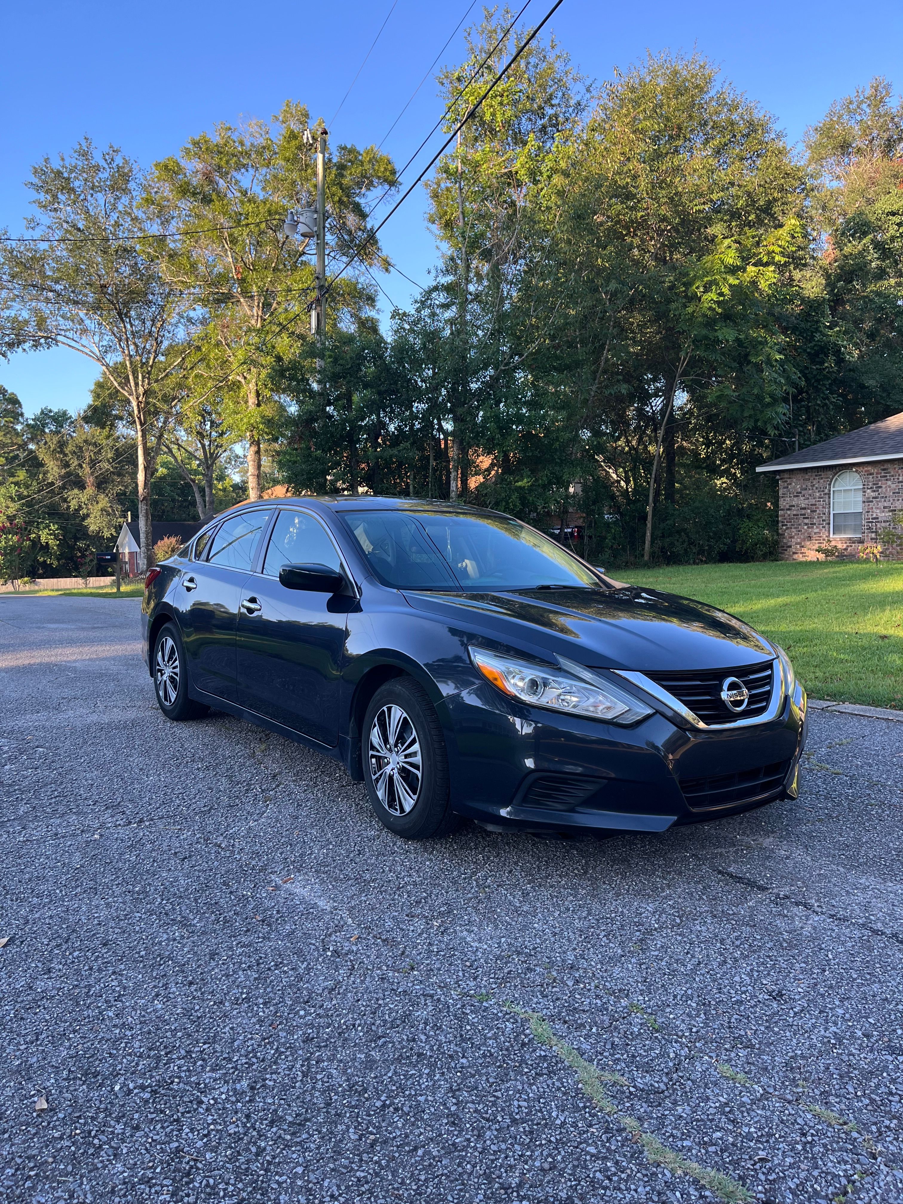 Used 2018 Nissan Altima 2.5 S w/ S Convenience Package FWD image 10