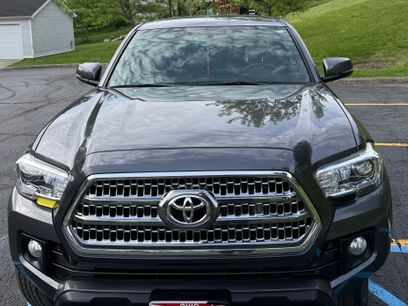 Used 2016 Toyota Tacoma TRD Off-Road w/ Towing Package
