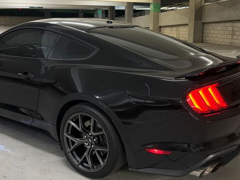 Used 2019 Ford Mustang GT Premium w/ Performance Package - Level 2 RWD image 24