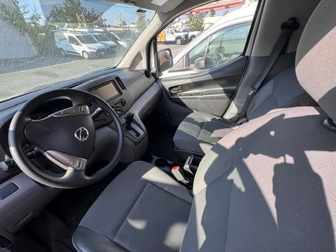 Used 2020 Nissan NV200 S FWD image 1