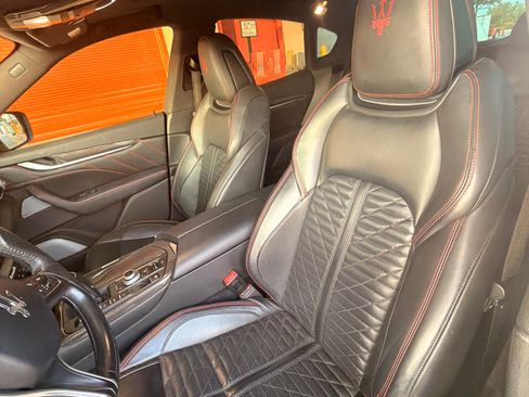 Used 2019 Maserati Levante S GranSport AWD/4WD image 5