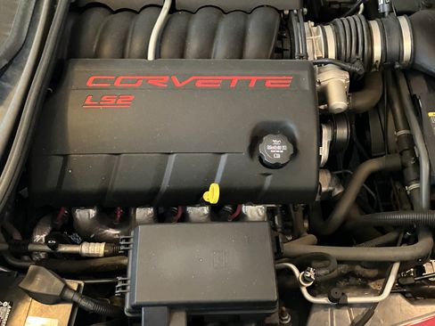 Used 2005 Chevrolet Corvette Convertible w/ Preferred Equipment Group RWD image 12