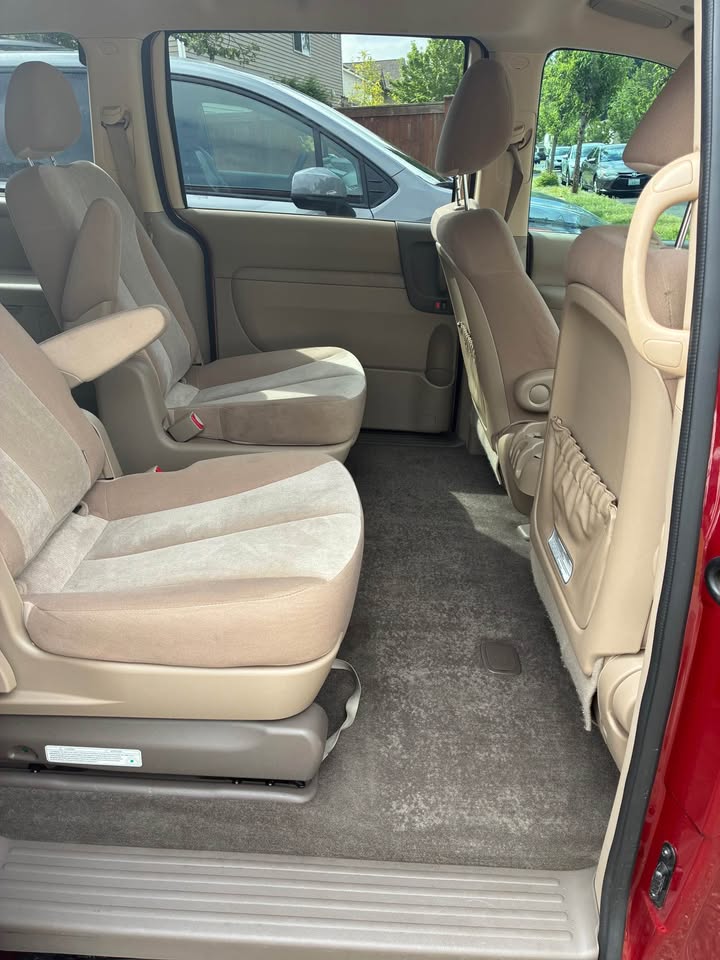 Used 2014 Kia Sedona LX FWD image 10