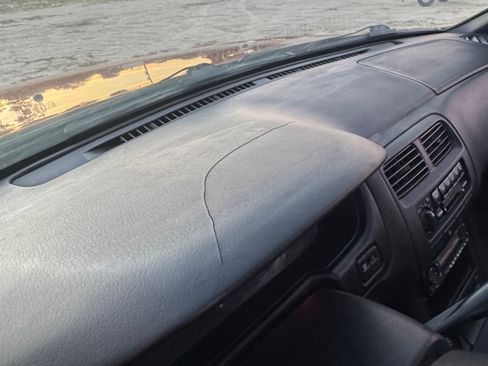 Used 1997 Nissan 240SX SE image 29