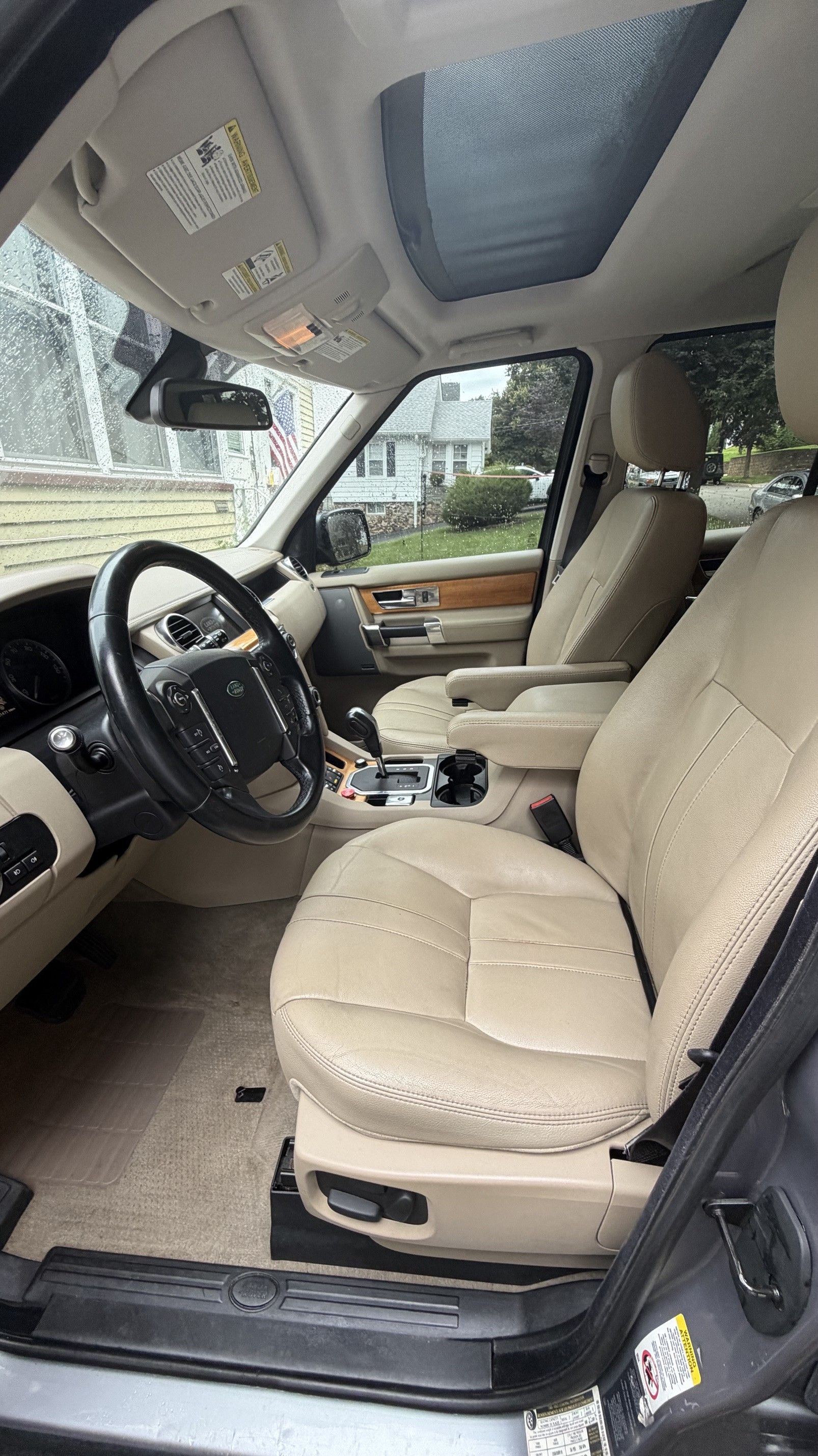 Used 2012 Land Rover LR4 HSE AWD/4WD image 8