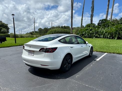 Used 2023 Tesla Model 3 Standard Range image 12