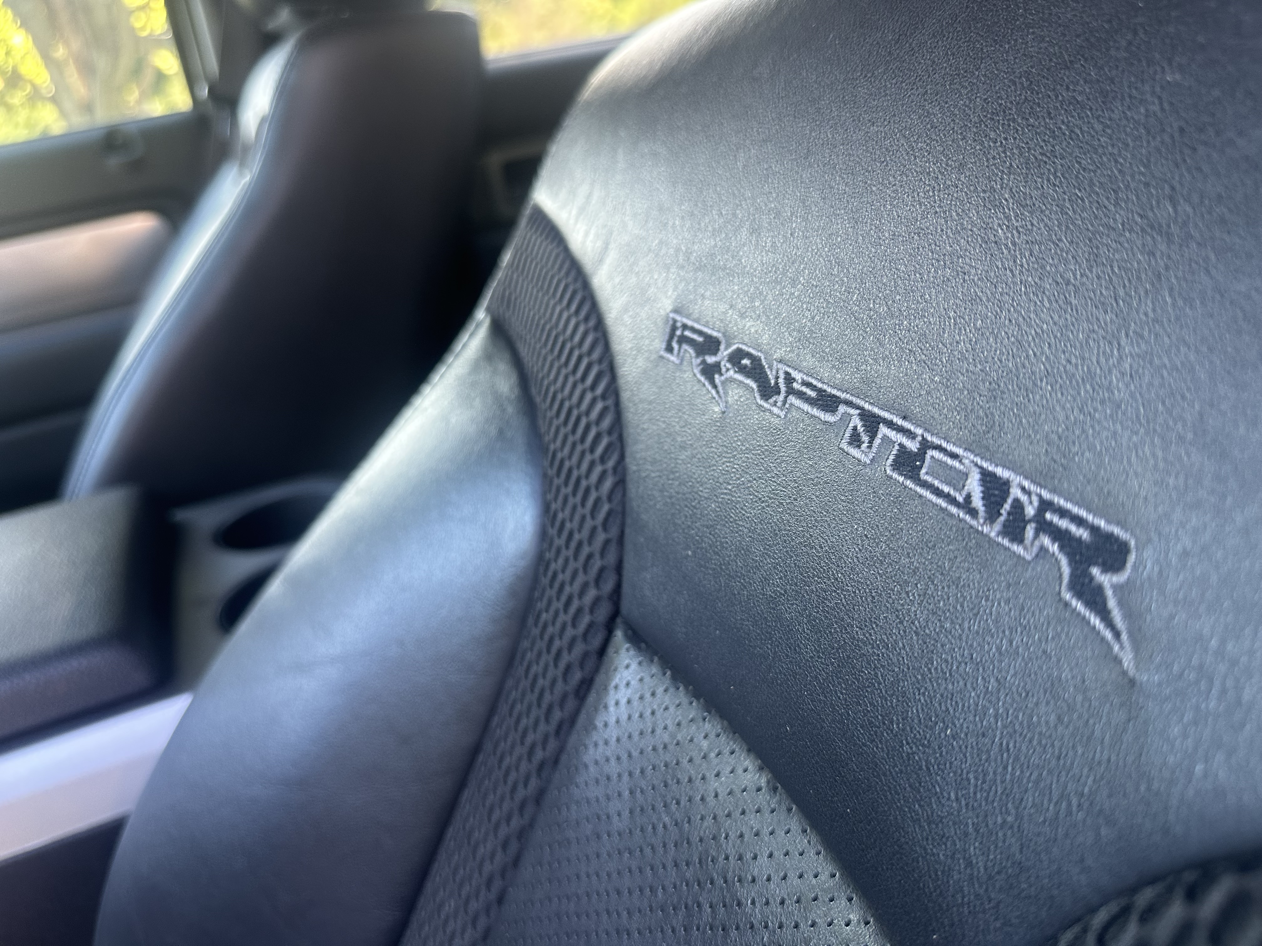 Used 2014 Ford F150 Raptor w/ Equipment Group 801A Luxury AWD/4WD image 22