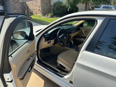 Used 2009 BMW 328i Sedan RWD image 6