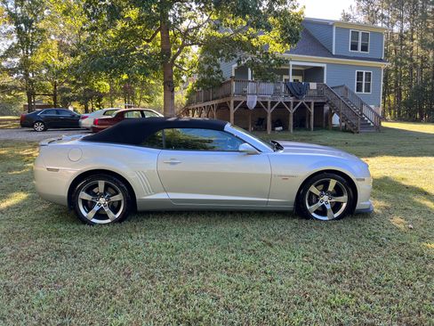 Used 2011 Chevrolet Camaro SS w/ RS Package image 17