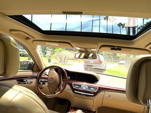 Used 2010 Mercedes-Benz S 400 image 11