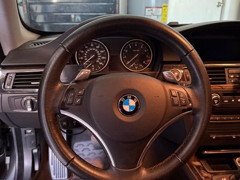 Used 2009 BMW 335i xDrive Coupe image 2