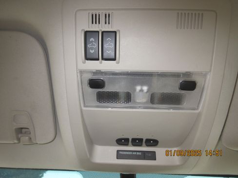 Used 2012 Chevrolet Silverado 1500 LTZ w/ LTZ White Diamond Edition image 13