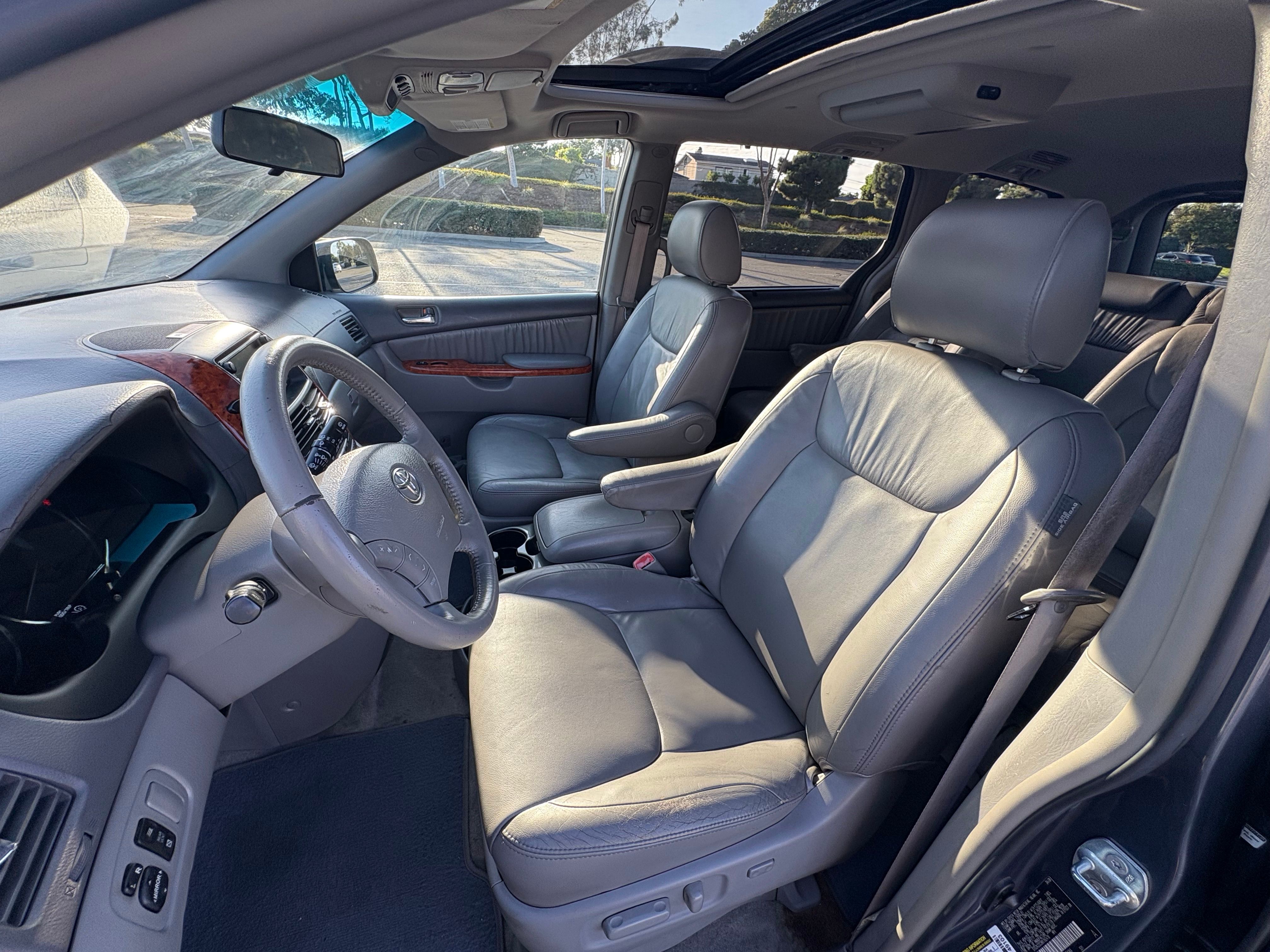 Used 2008 Toyota Sienna XLE w/ Towing Prep Pkg FWD image 11