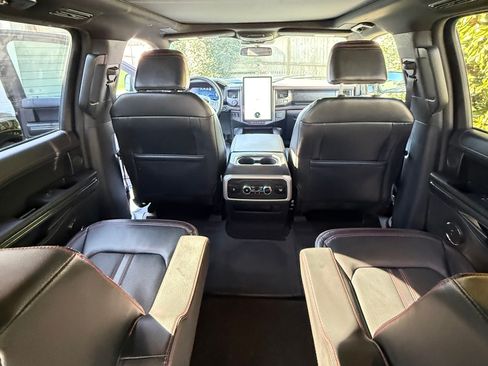 Used 2023 Ford Expedition Max Limited image 10
