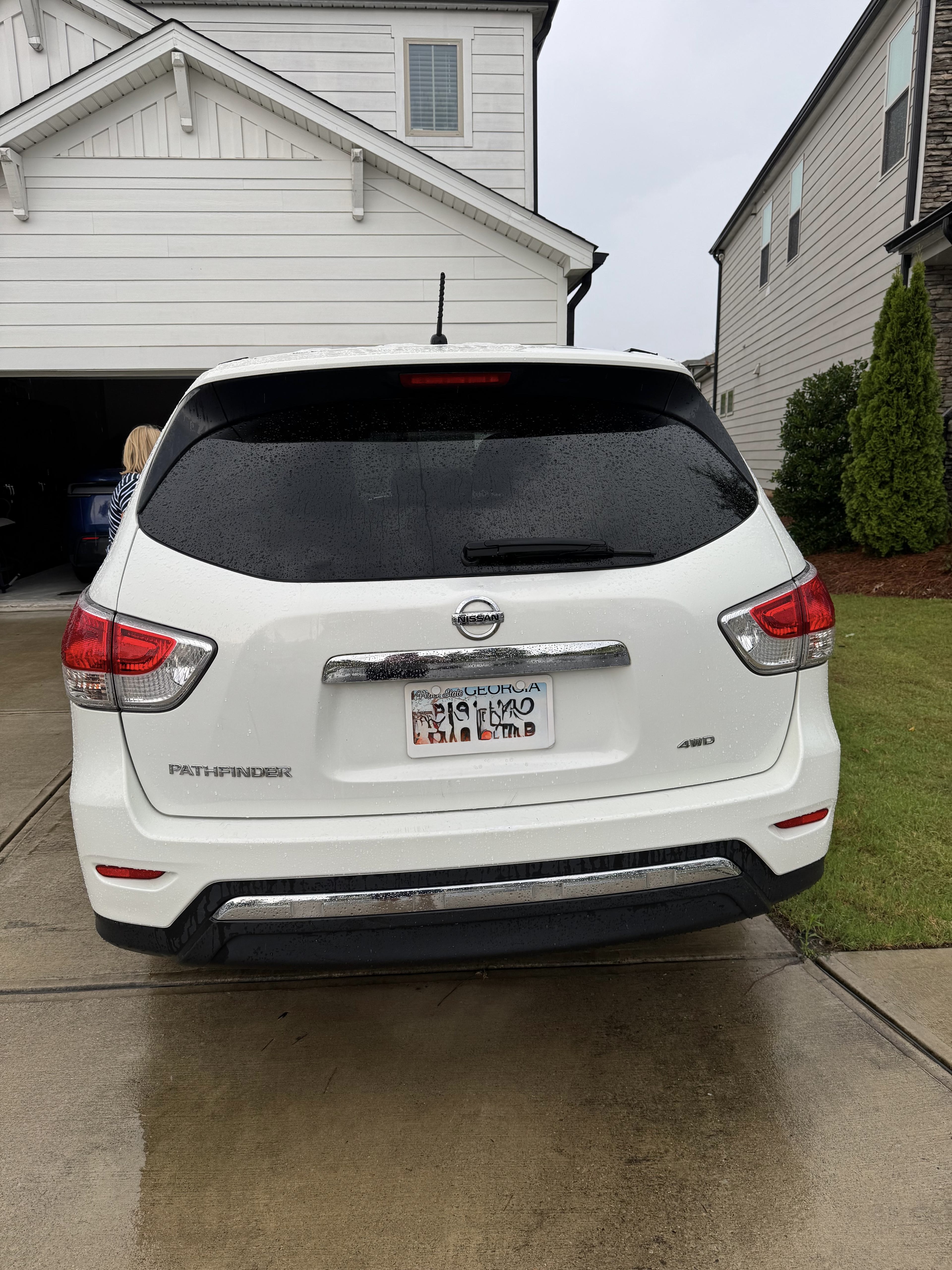 Used 2014 Nissan Pathfinder S AWD/4WD image 4