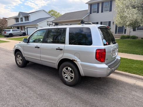 Used 2004 Honda Pilot EX image 2