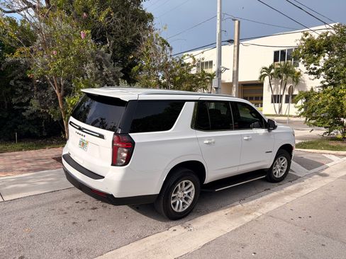 Used 2024 Chevrolet Tahoe LS RWD image 10