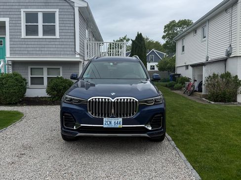 Used 2021 BMW X7 xDrive40i w/ Executive Package AWD/4WD image 5