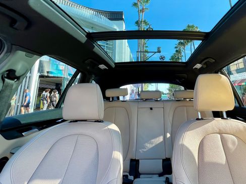 Used 2018 BMW X1 sDrive28i image 6