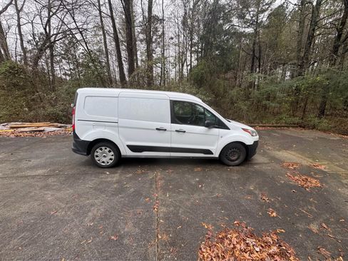 Used 2020 Ford Transit Connect XL image 4
