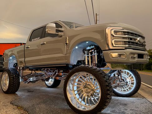 Used 2024 Ford F250 Limited w/ FX4 Off-Road Package image 26