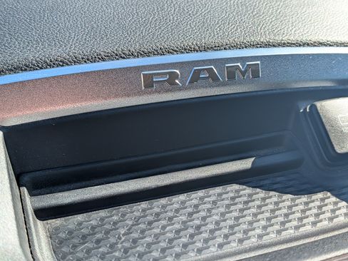 Used 2020 RAM 1500 Laramie image 8