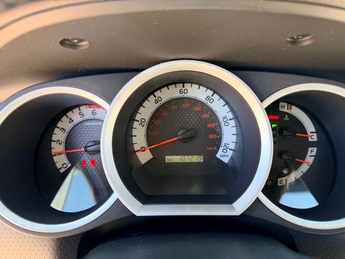 Used 2013 Toyota Tacoma PreRunner w/ SR5 Pkg RWD image 6